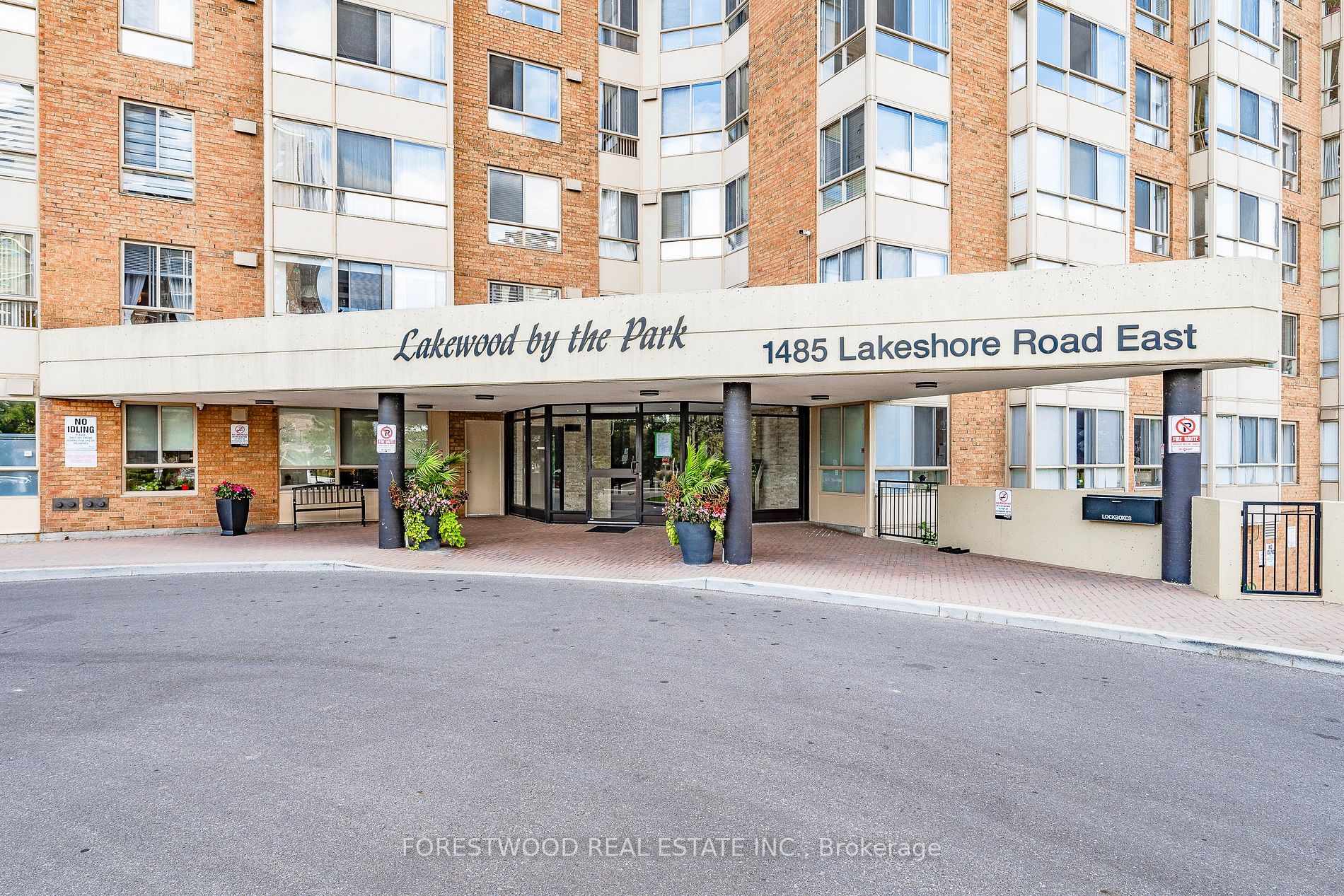 1485 Lakeshore Rd E, ##607