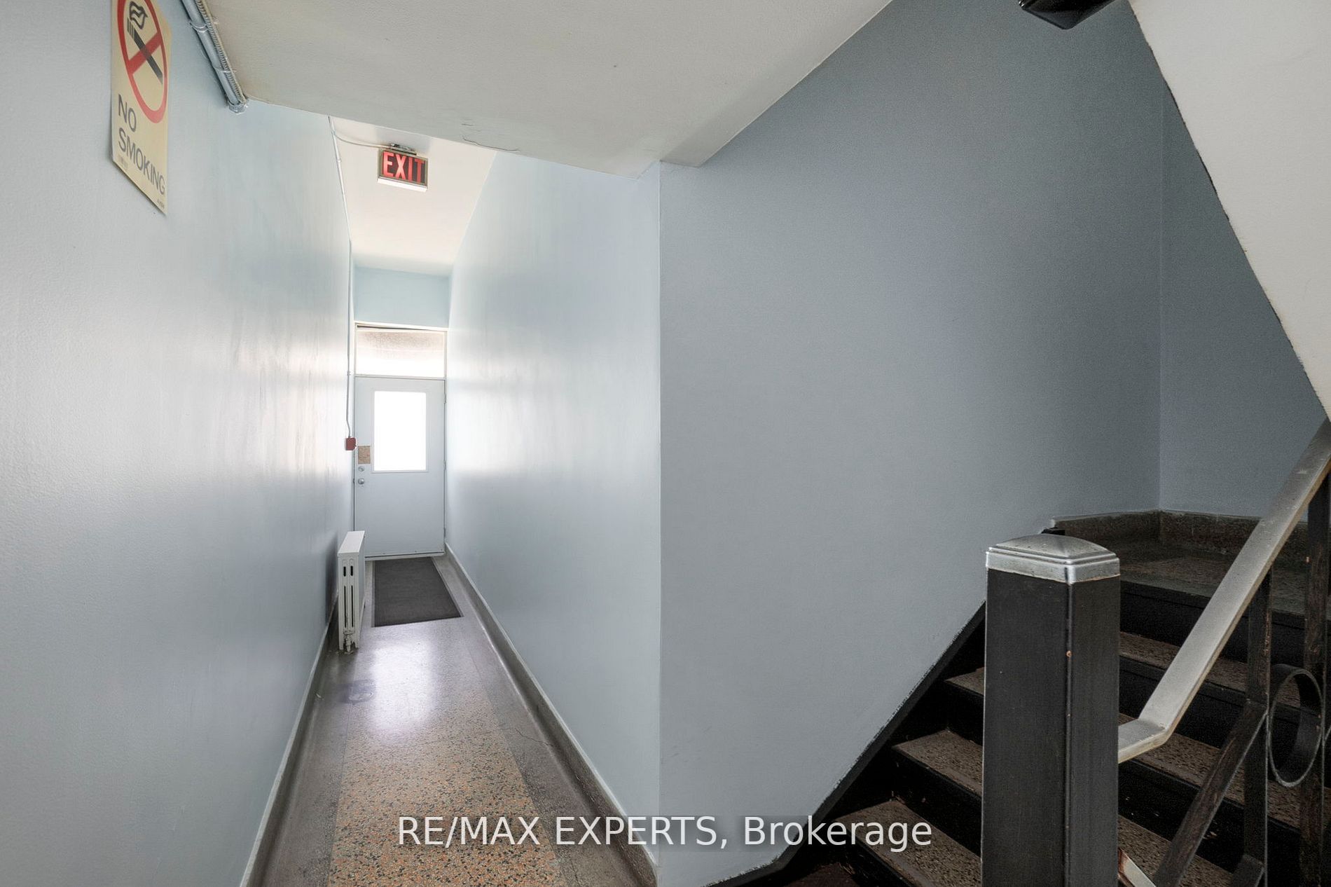 3261 Lake Shore Blvd W