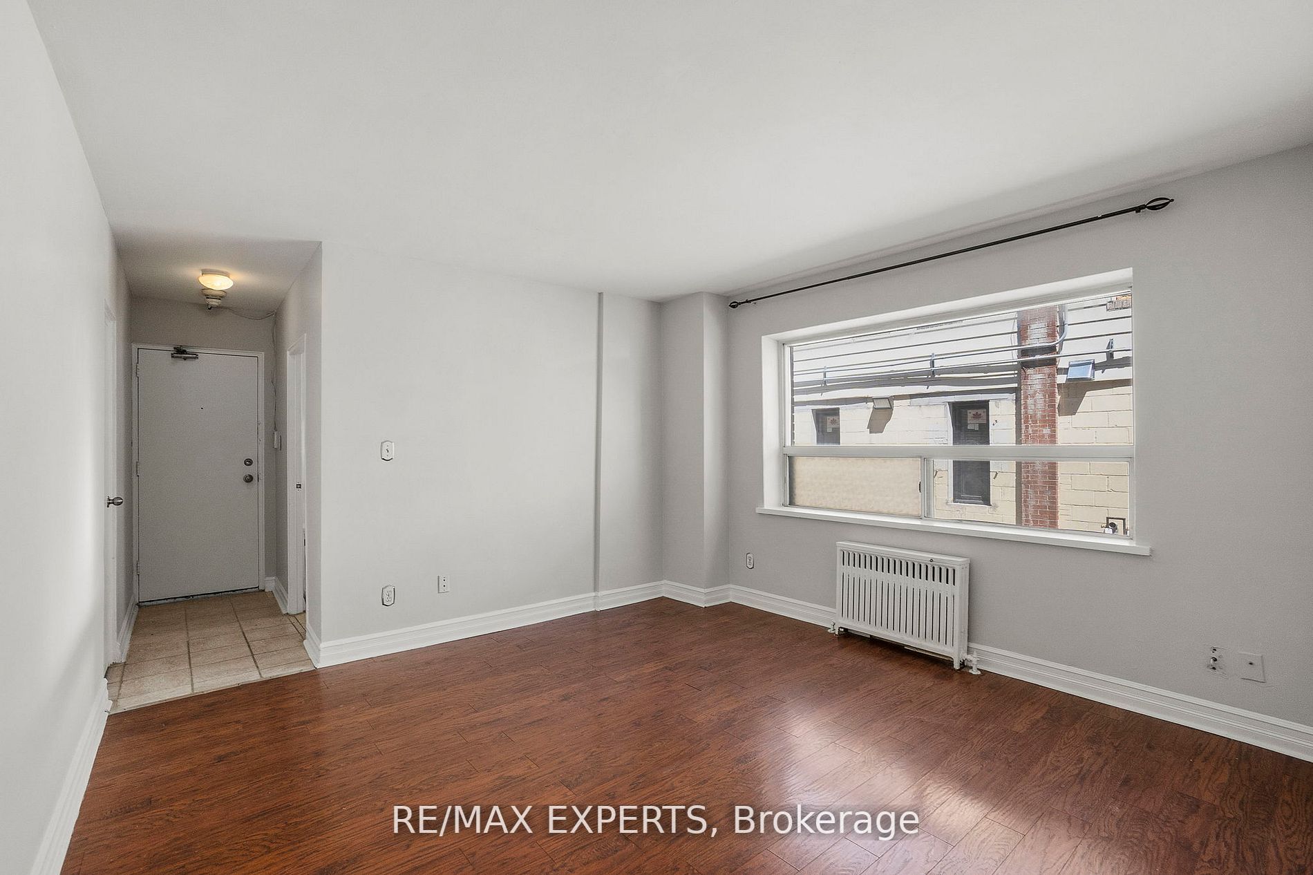 3261 Lake Shore Blvd W