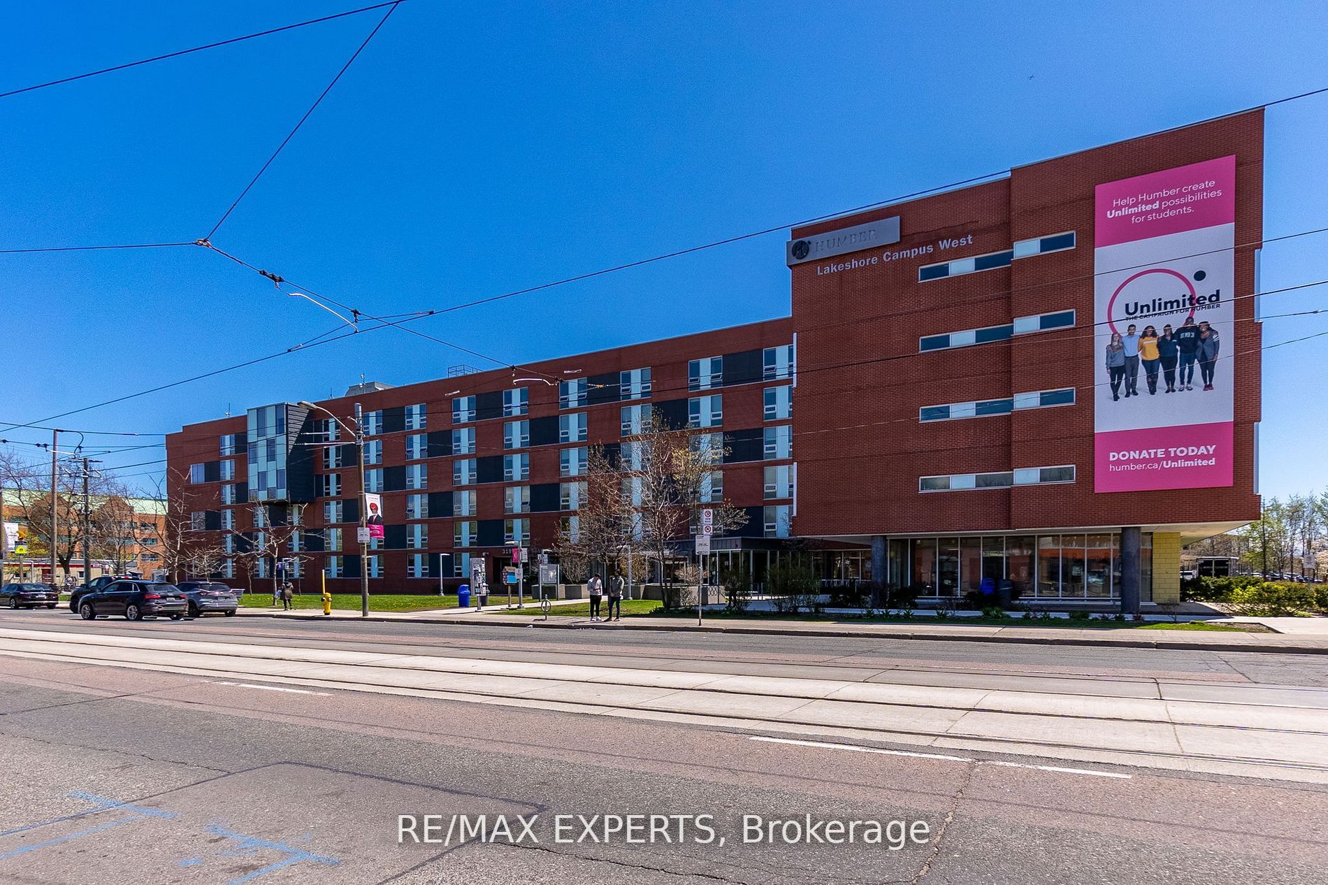 3261 Lake Shore Blvd W