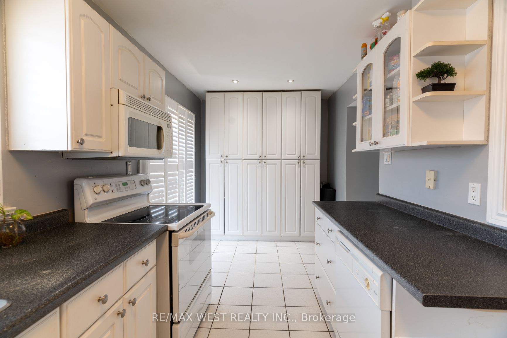 1020 Central Park Dr, #33