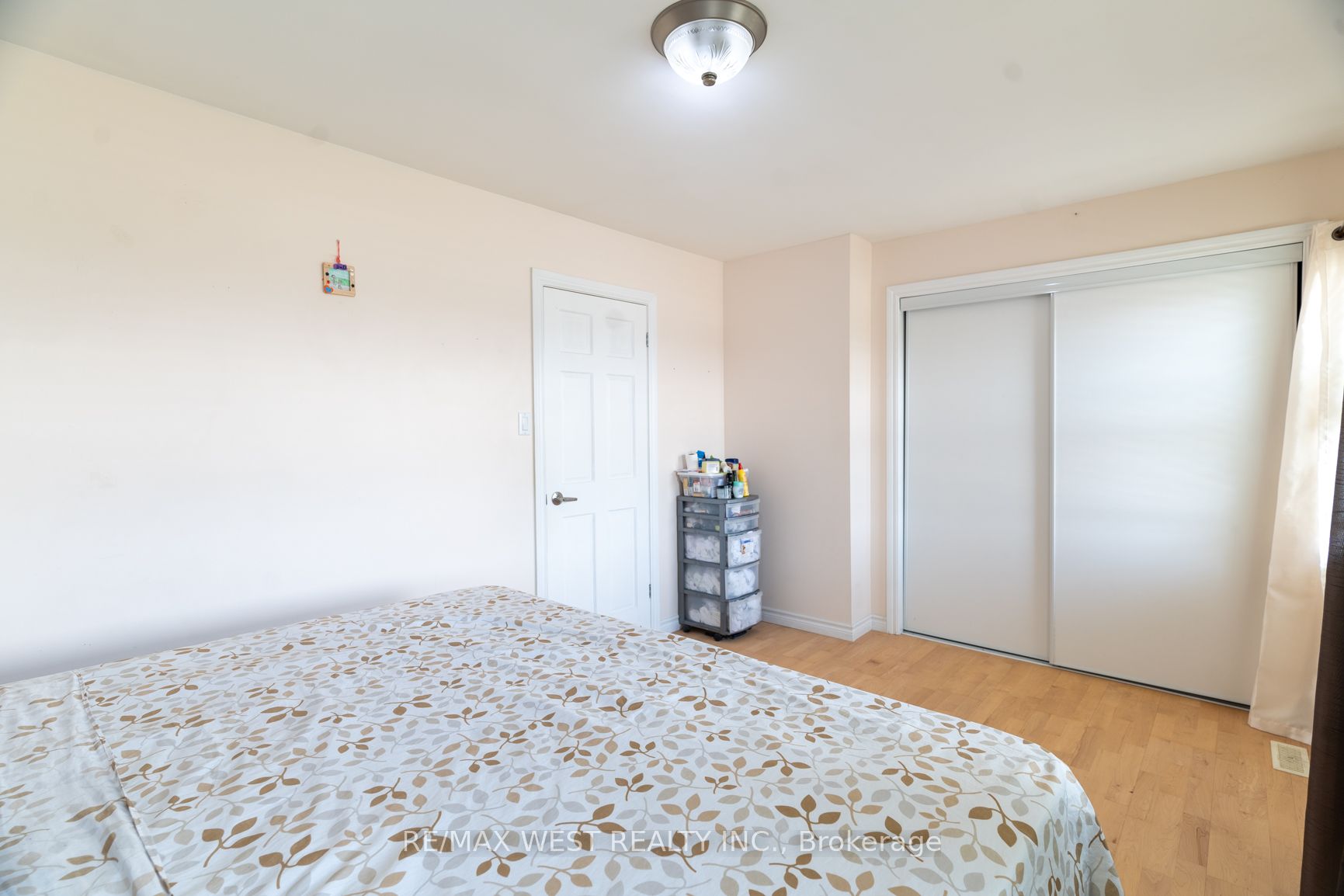 1020 Central Park Dr, #33