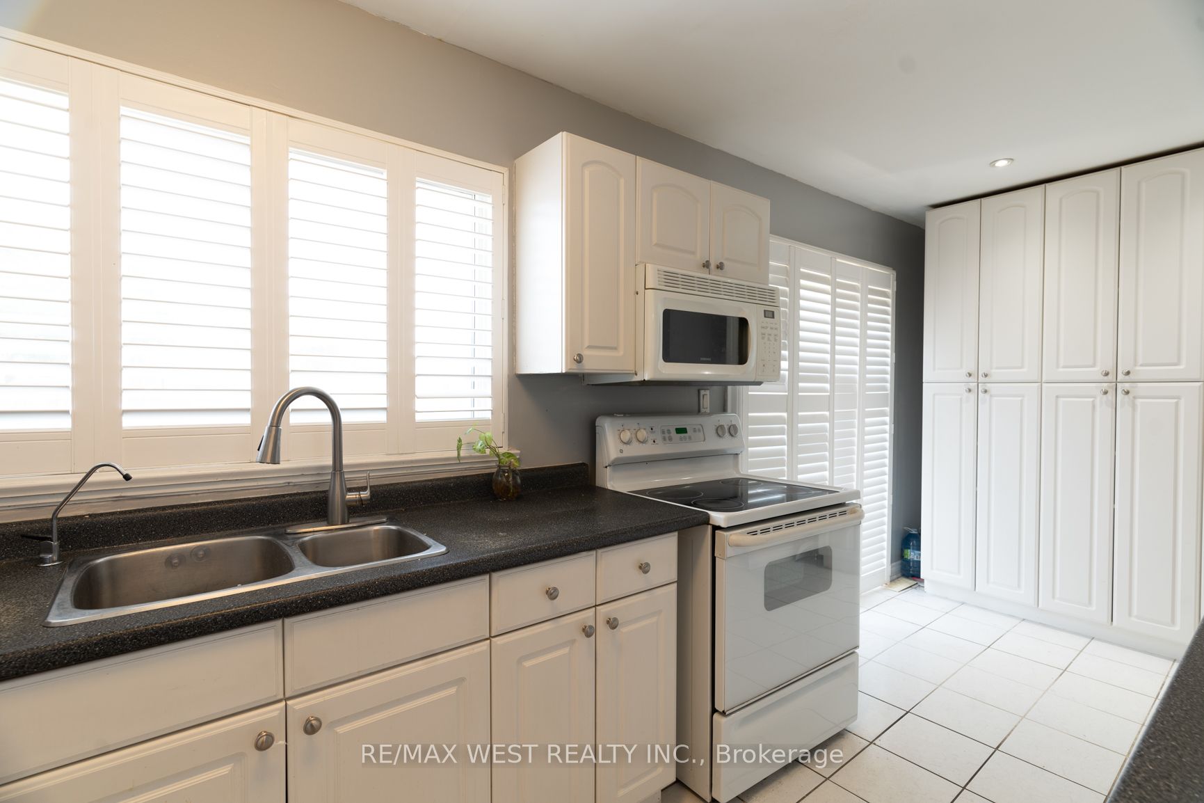1020 Central Park Dr, #33