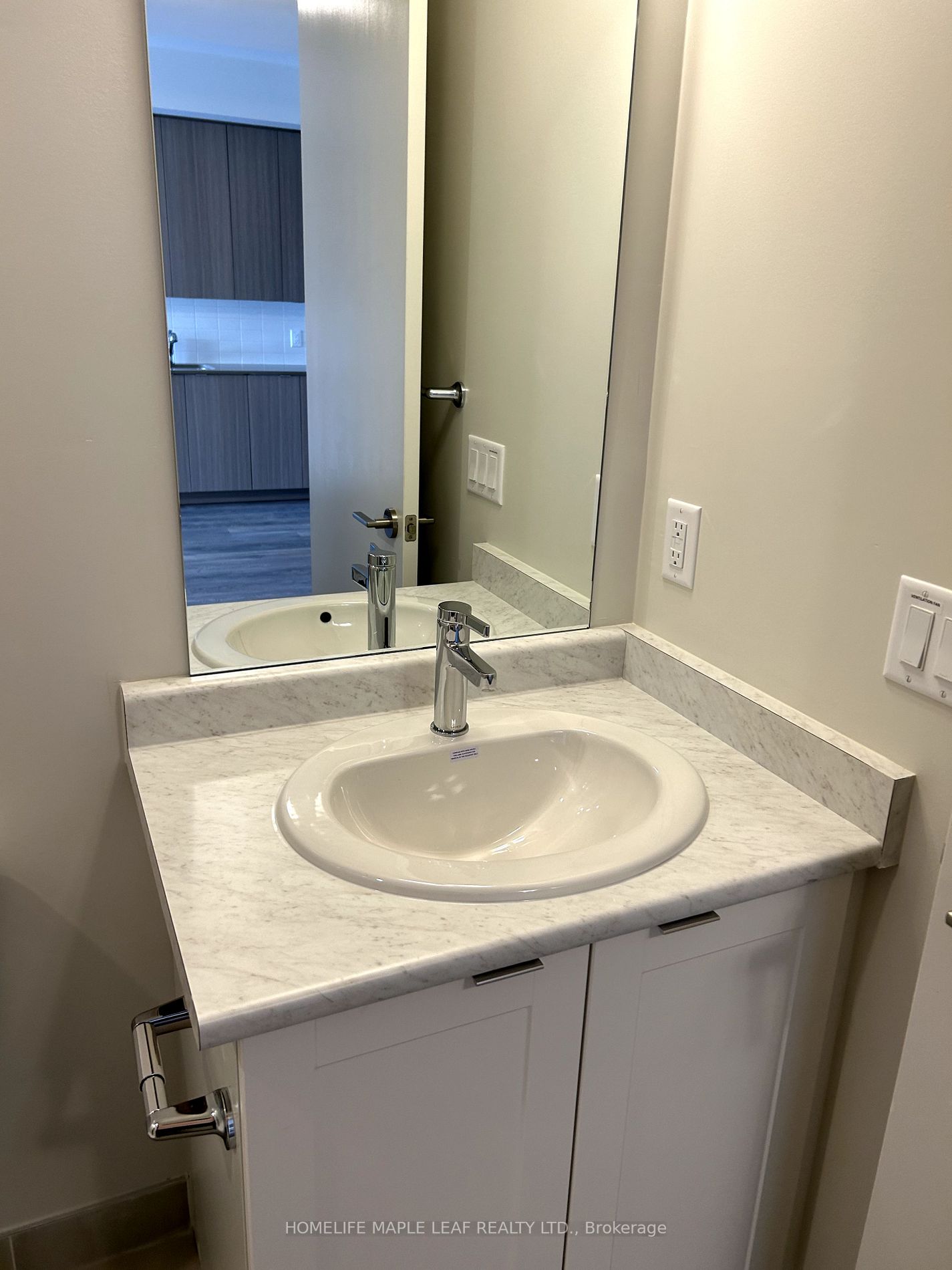 62 Sky Harbour Dr W, #309