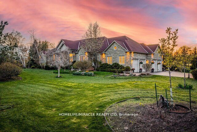 2 Abbitt Crescent