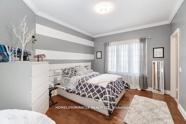2 Abbitt Crescent