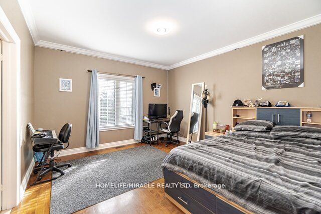 2 Abbitt Crescent