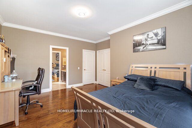 2 Abbitt Crescent