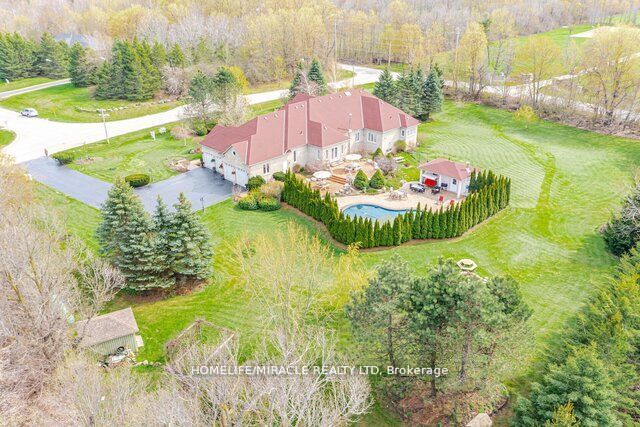 2 Abbitt Crescent