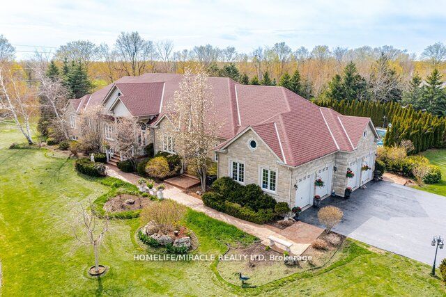 2 Abbitt Crescent