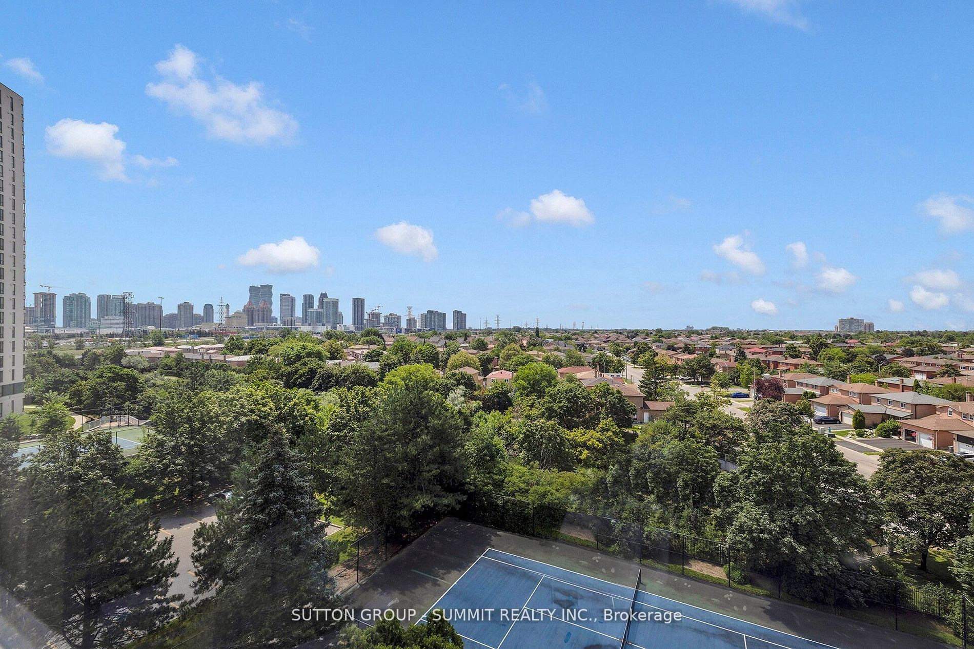 50 Kingsbridge Garden Circ, #712