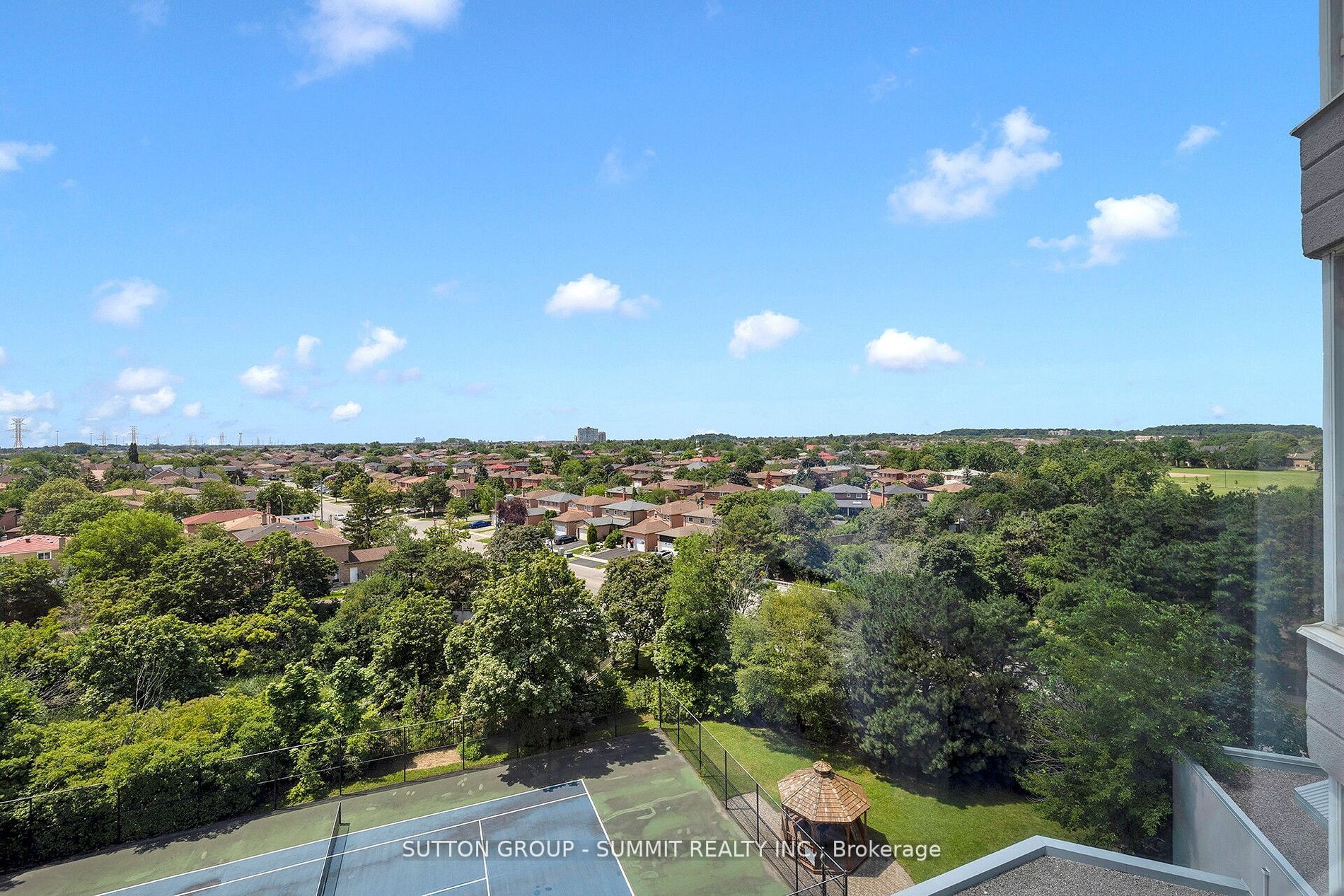 50 Kingsbridge Garden Circ, #712