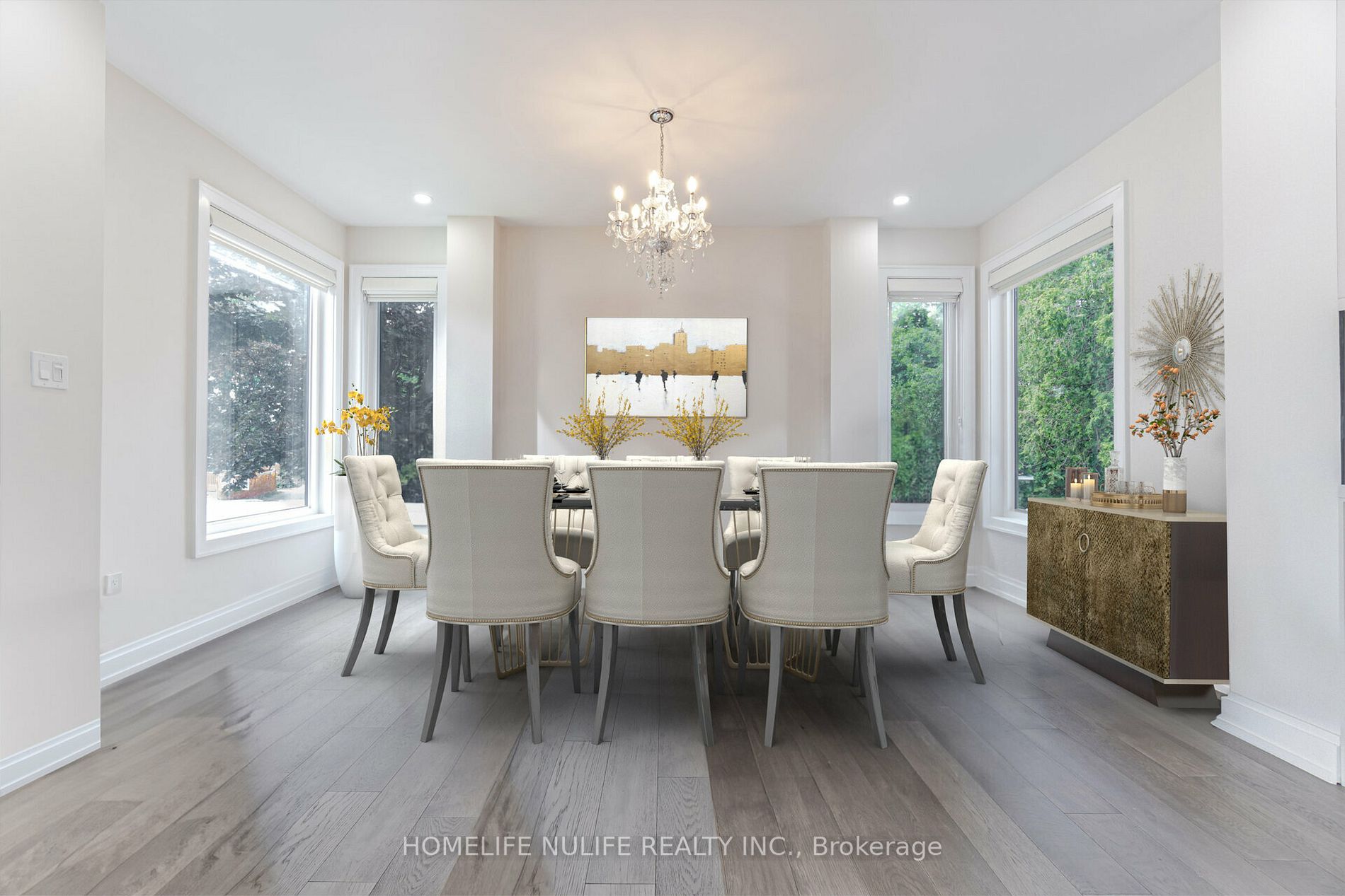 2768 Bushland Cres