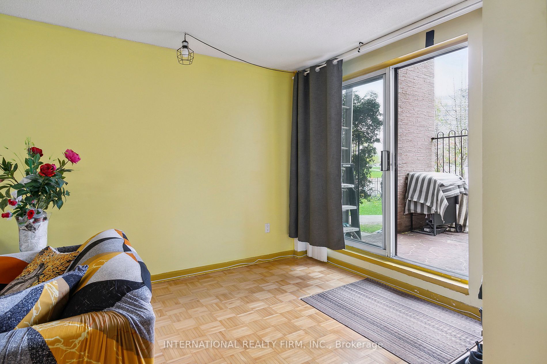 2095 Roche Crt, #188