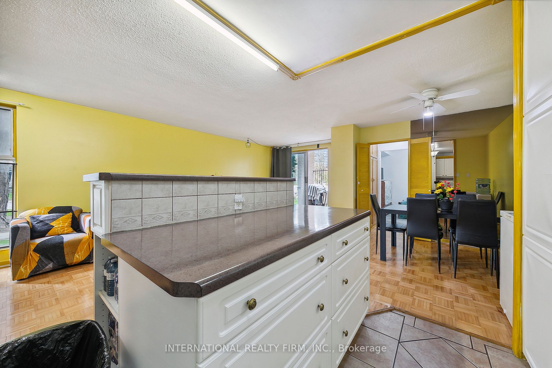 2095 Roche Crt, #188