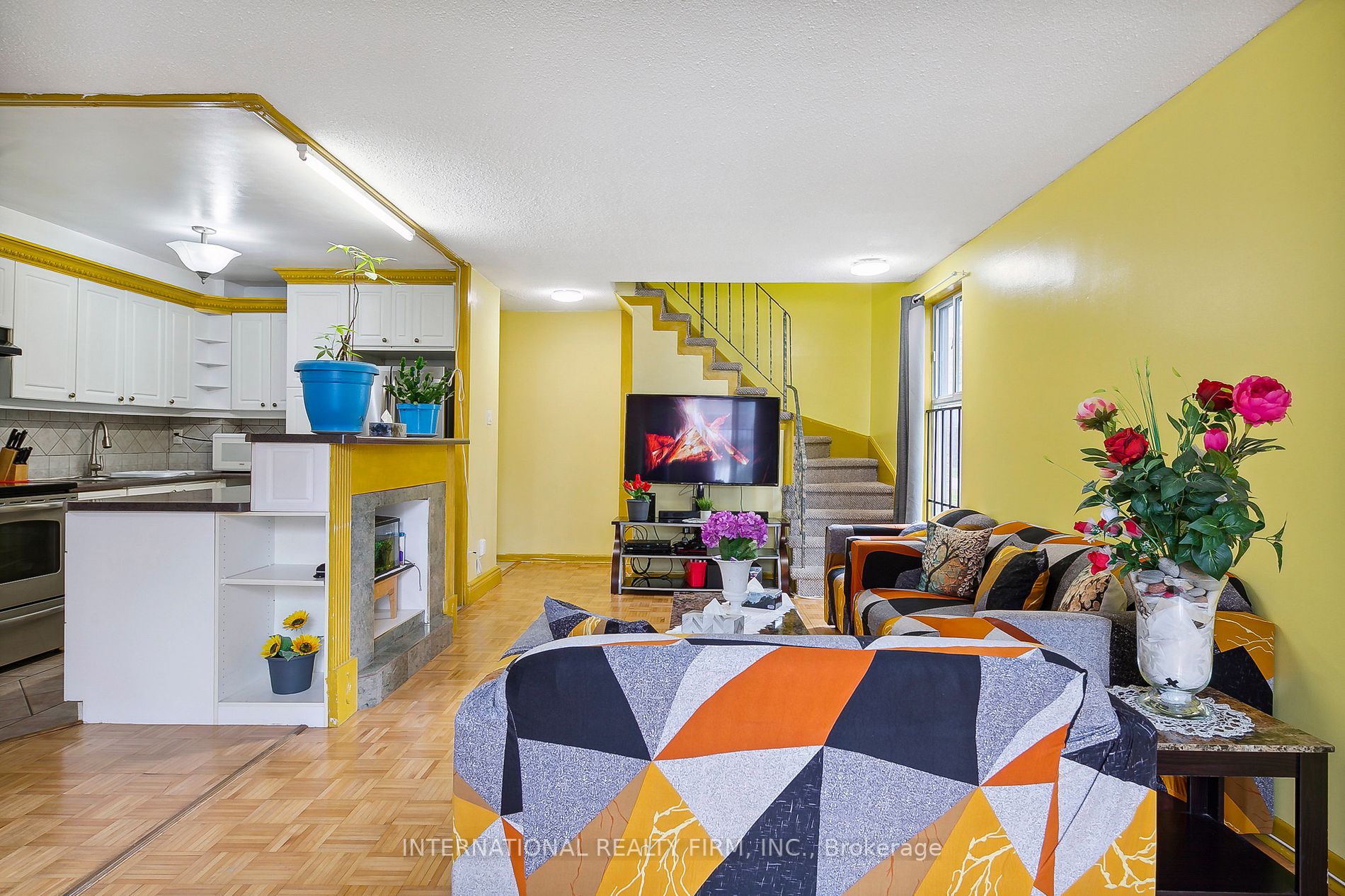 2095 Roche Crt, #188