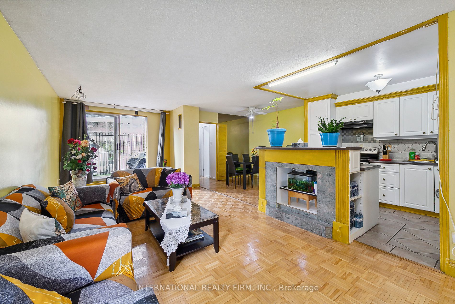 2095 Roche Crt, #188