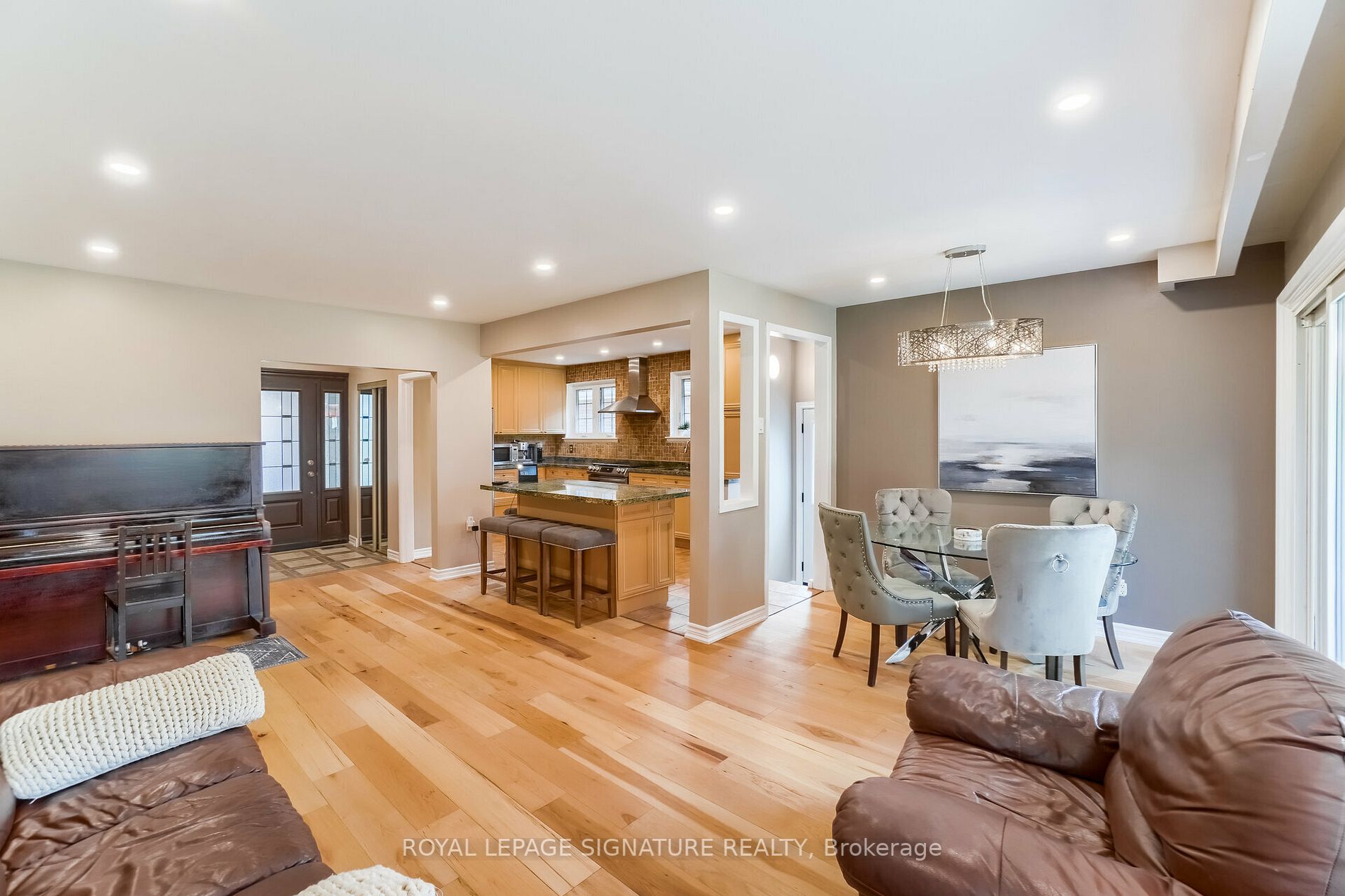 73 Stevenharris Dr