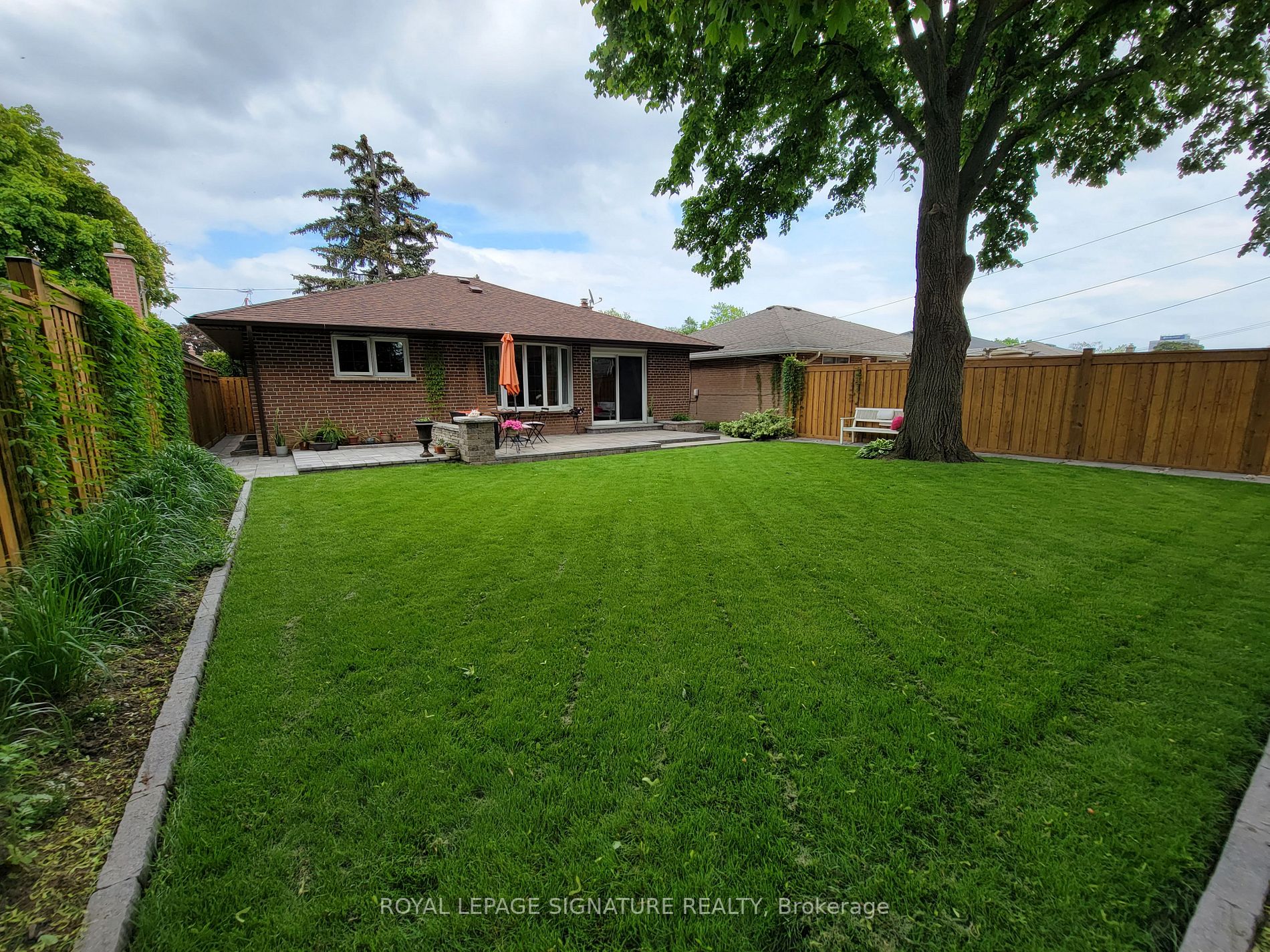 73 Stevenharris Dr