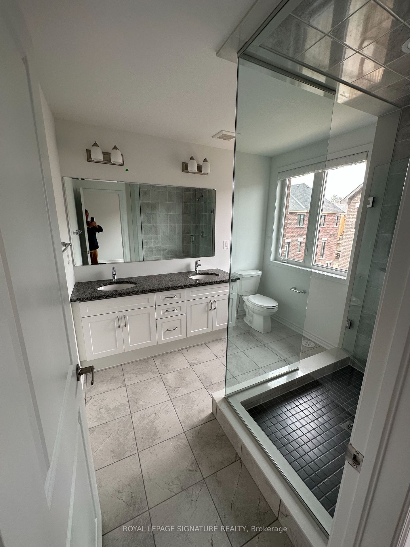 5182 Viola Desmond Dr