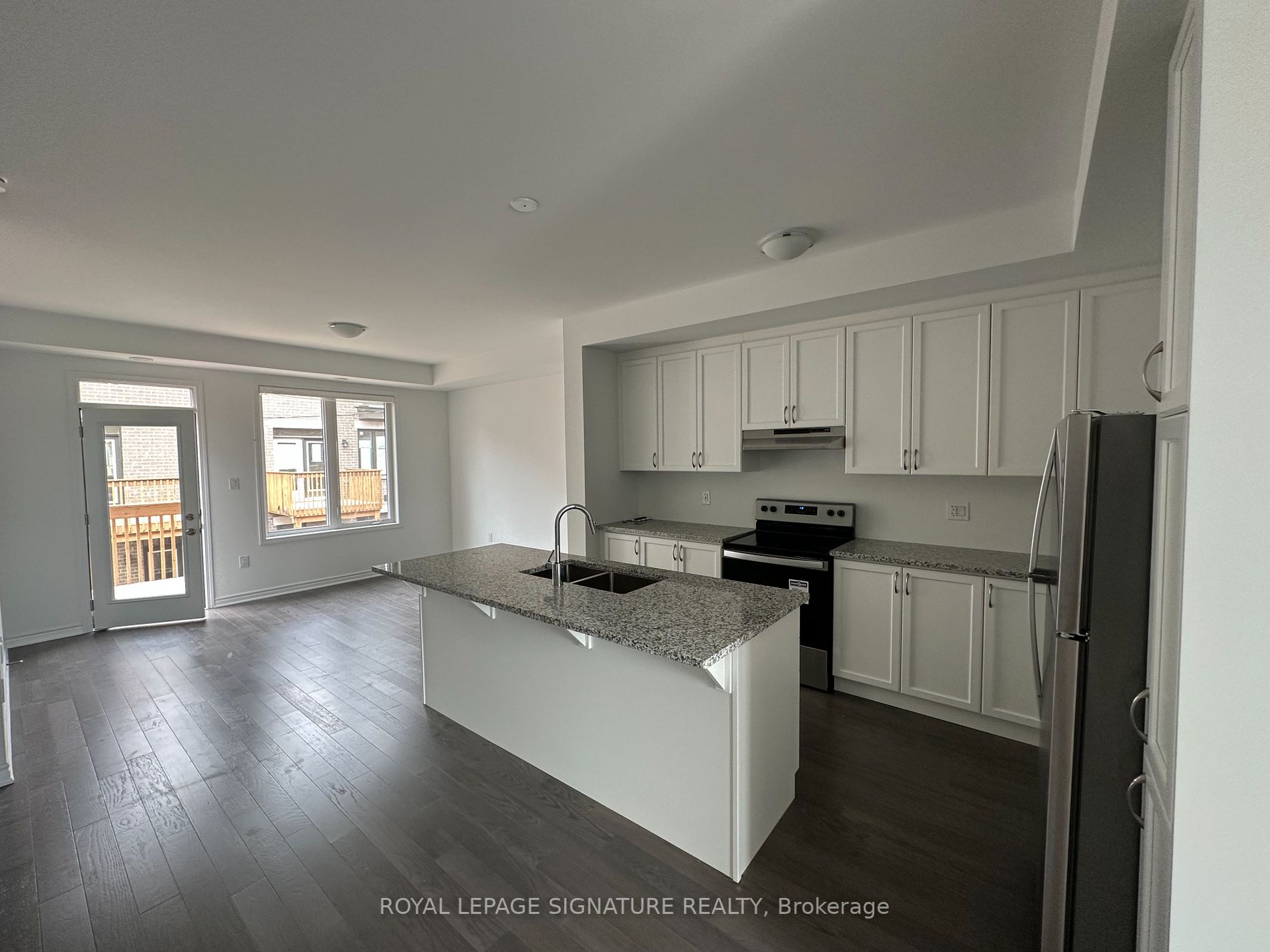 5182 Viola Desmond Dr