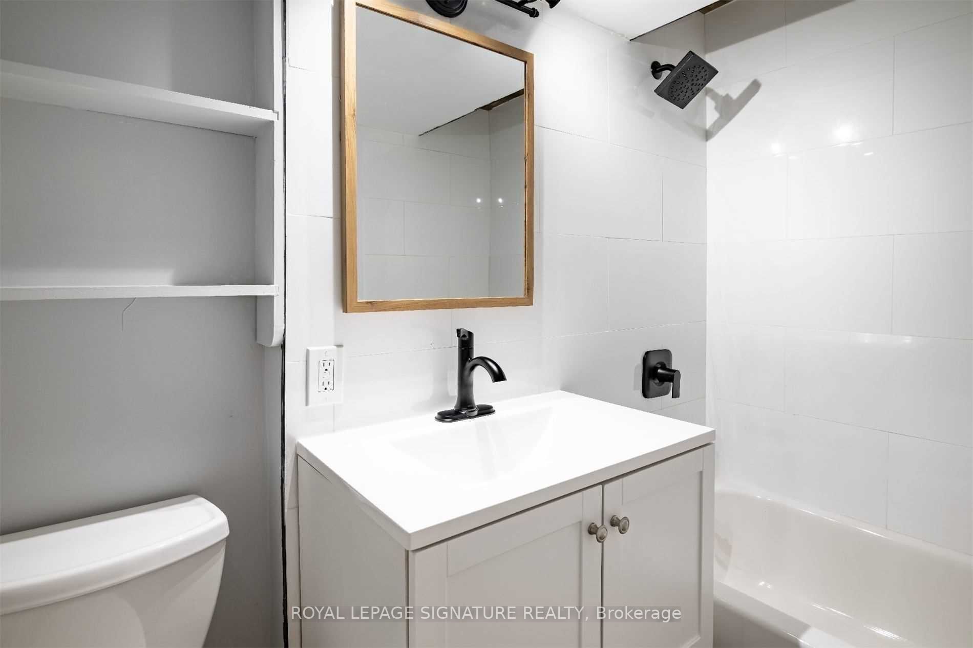 145 Burbank Cres, #Lower