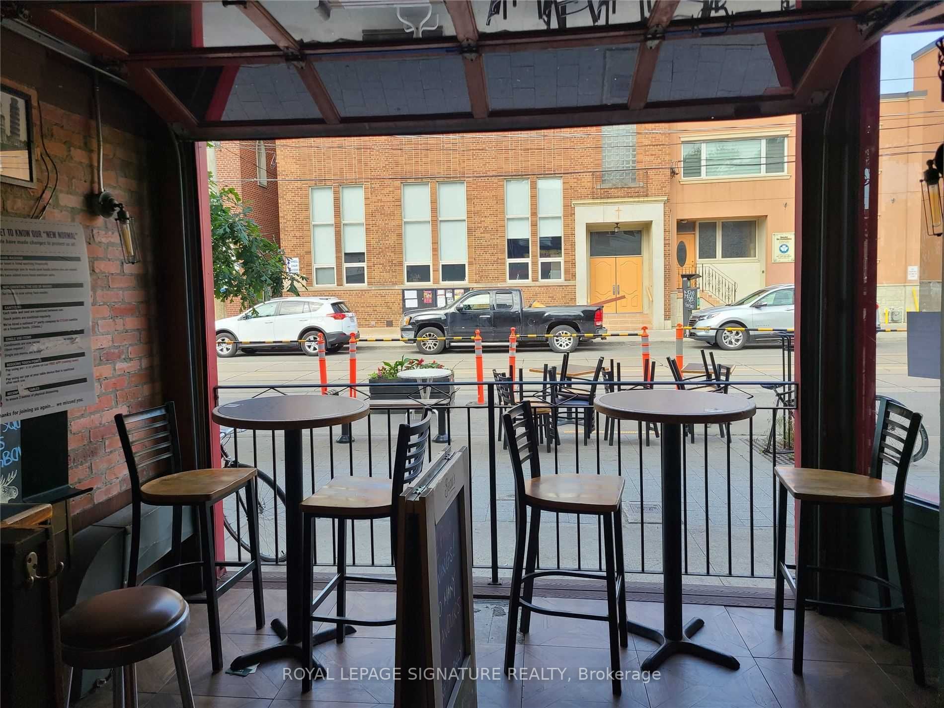 157 Roncesvalles Ave