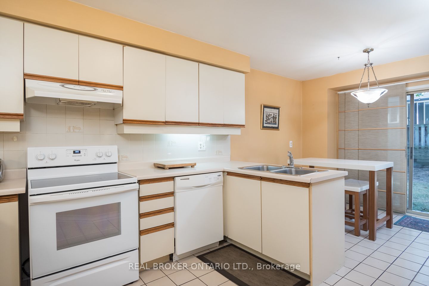 2275 Credit Valley Rd, #29