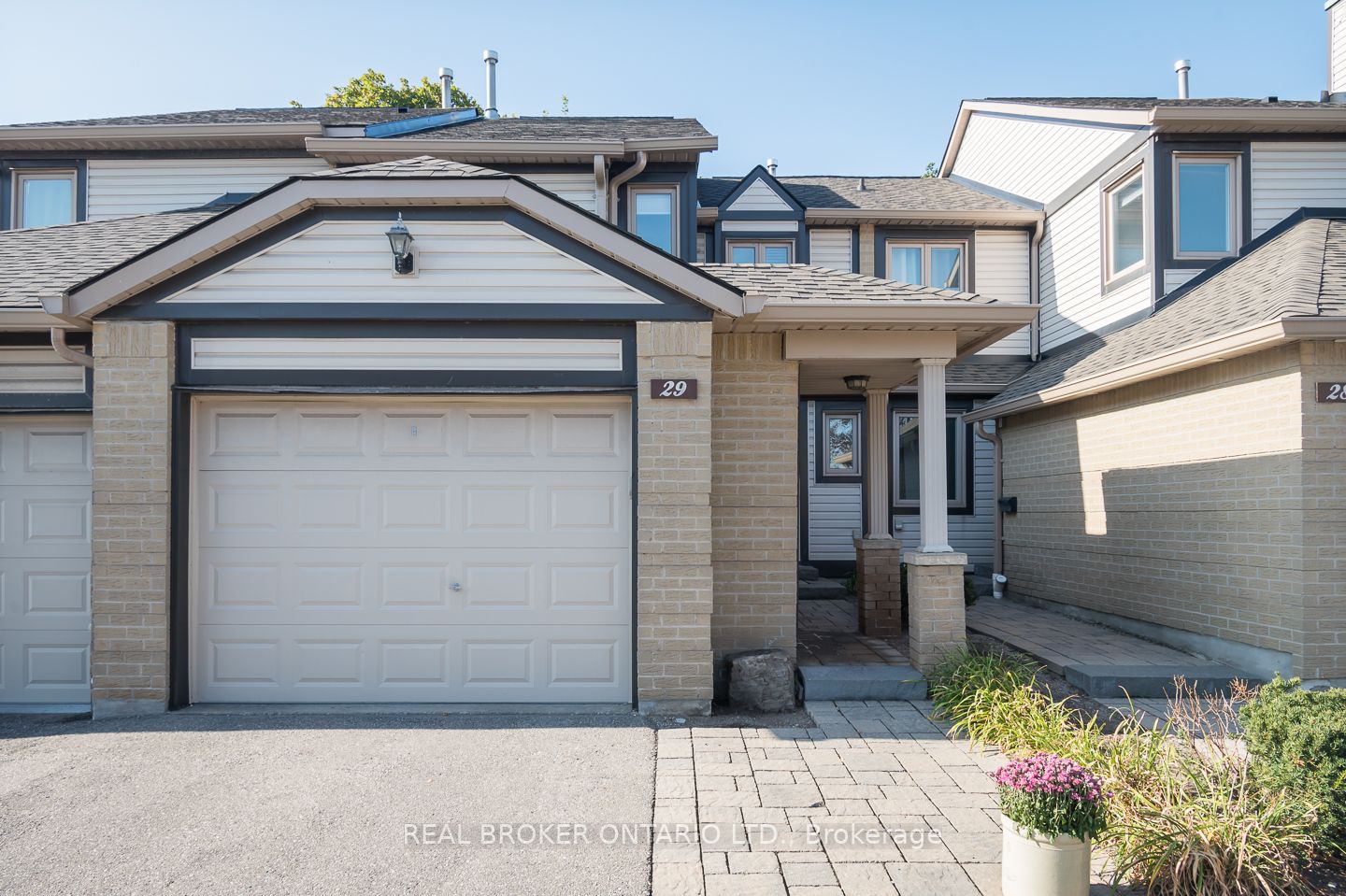 2275 Credit Valley Rd, #29