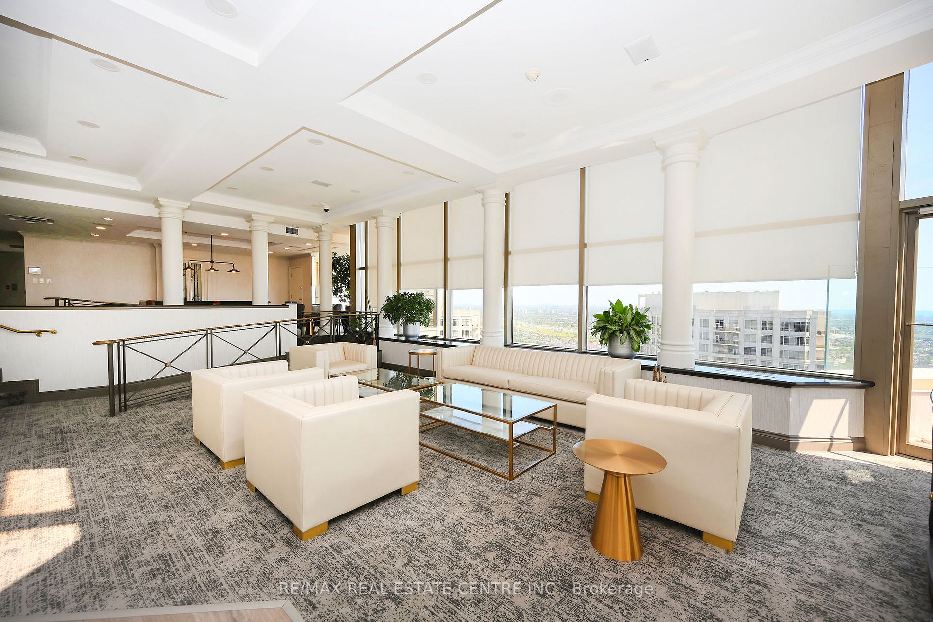 45 Kingsbridge Garden Circ, #1411