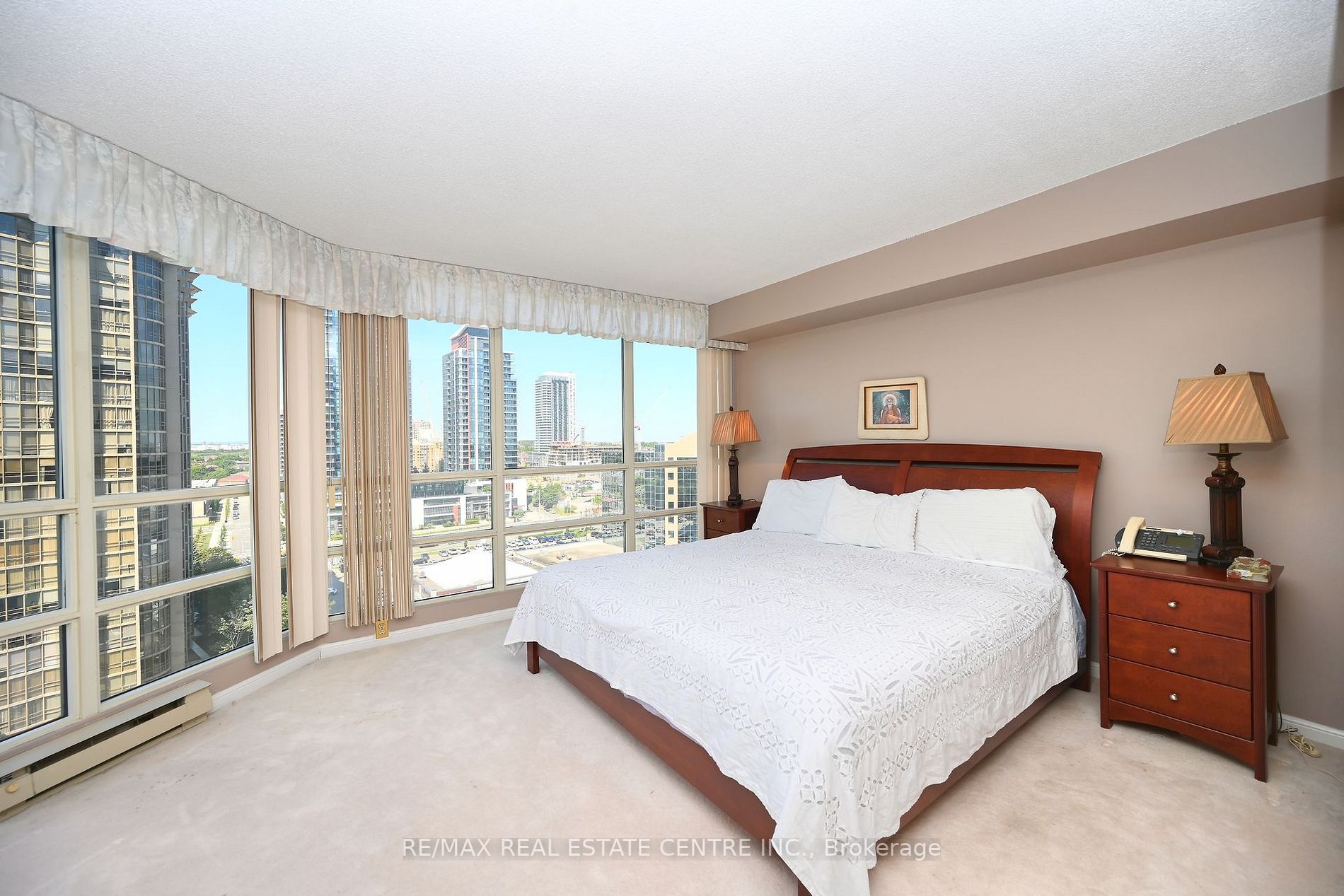 45 Kingsbridge Garden Circ, #1411