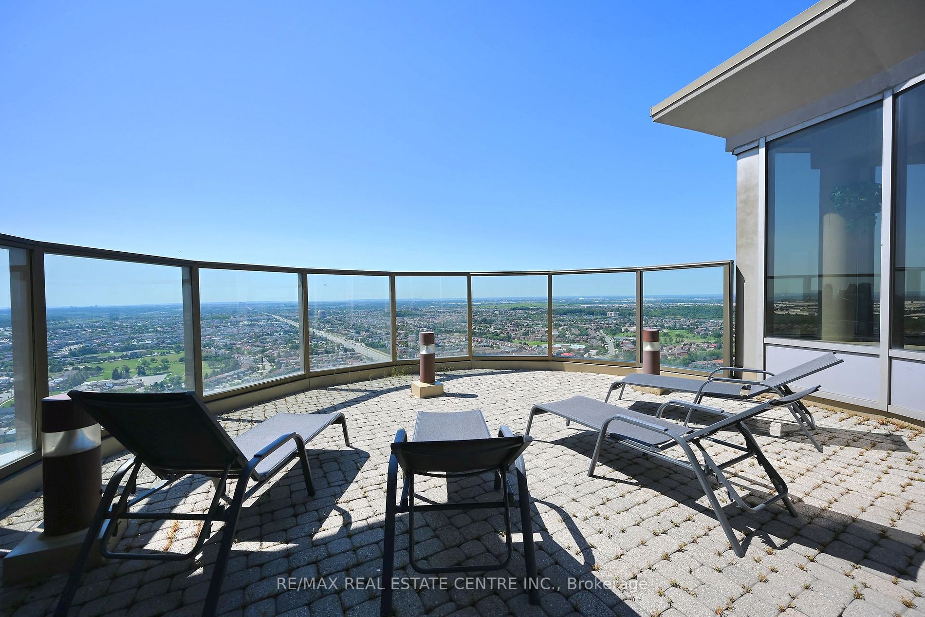 45 Kingsbridge Garden Circ, #1411