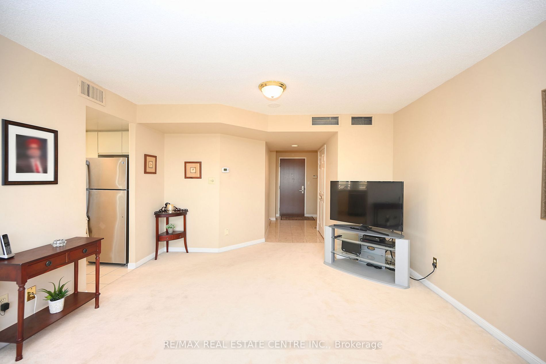 45 Kingsbridge Garden Circ, #1411