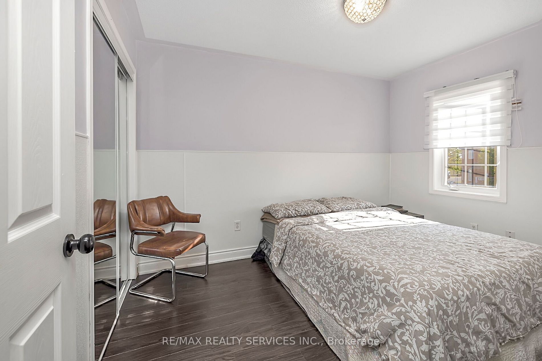 70 Whiteface Cres E