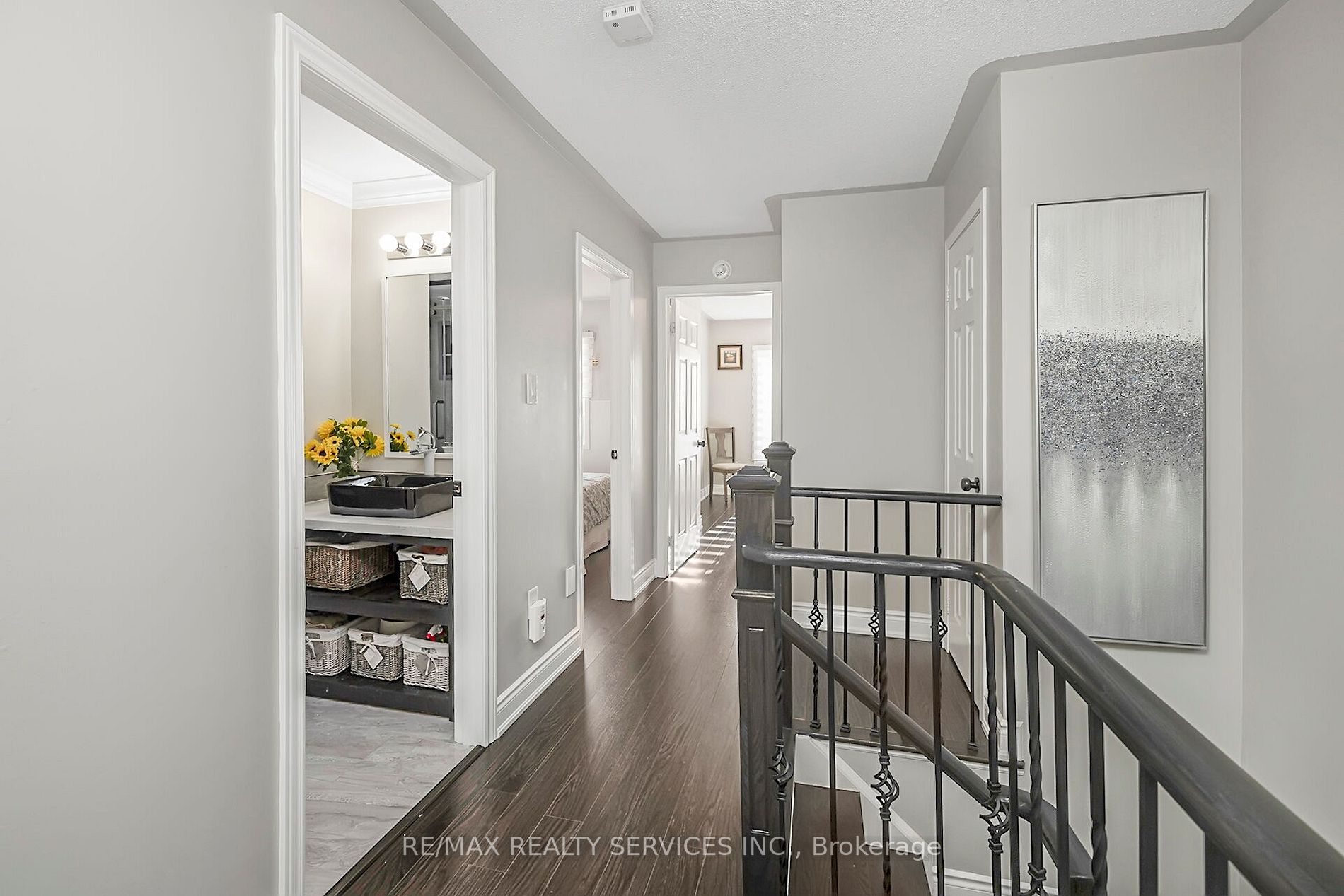 70 Whiteface Cres E