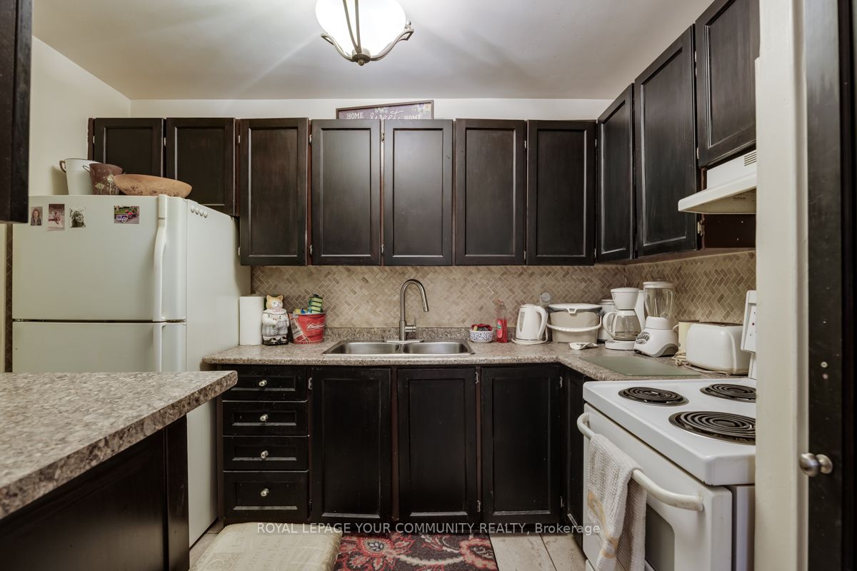 785 Browns Line, #105