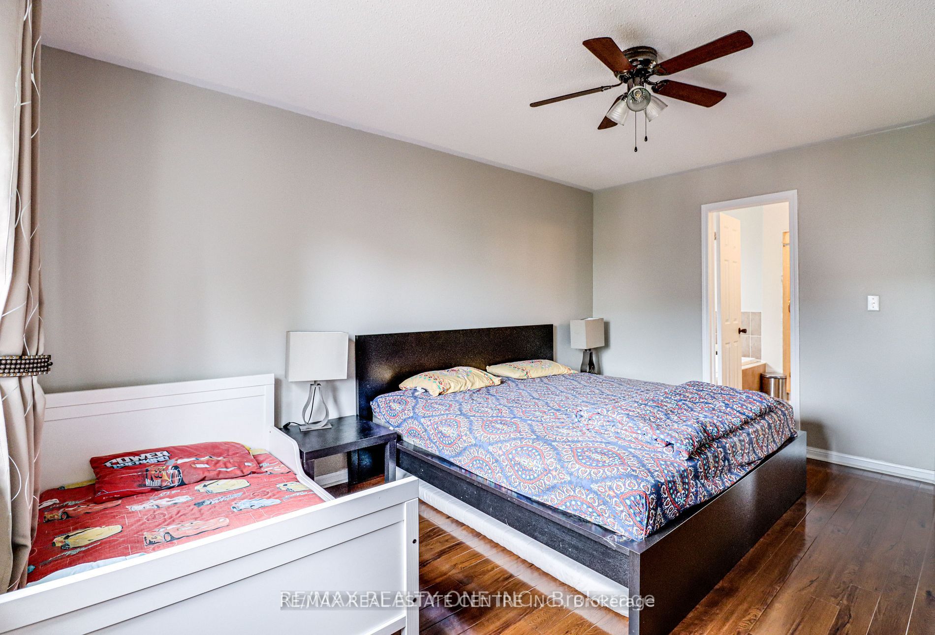 1104 Barclay Circle