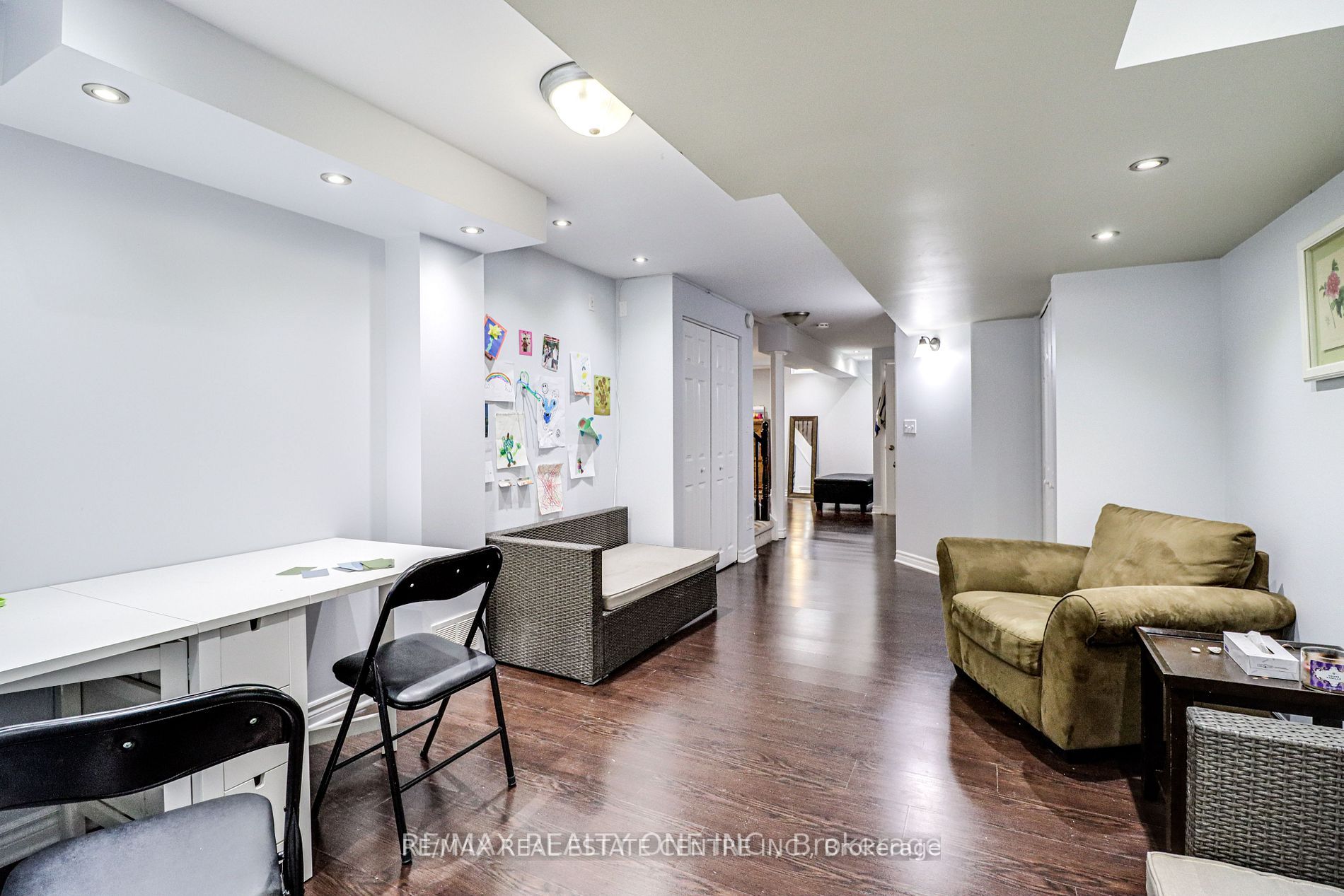 1104 Barclay Circle