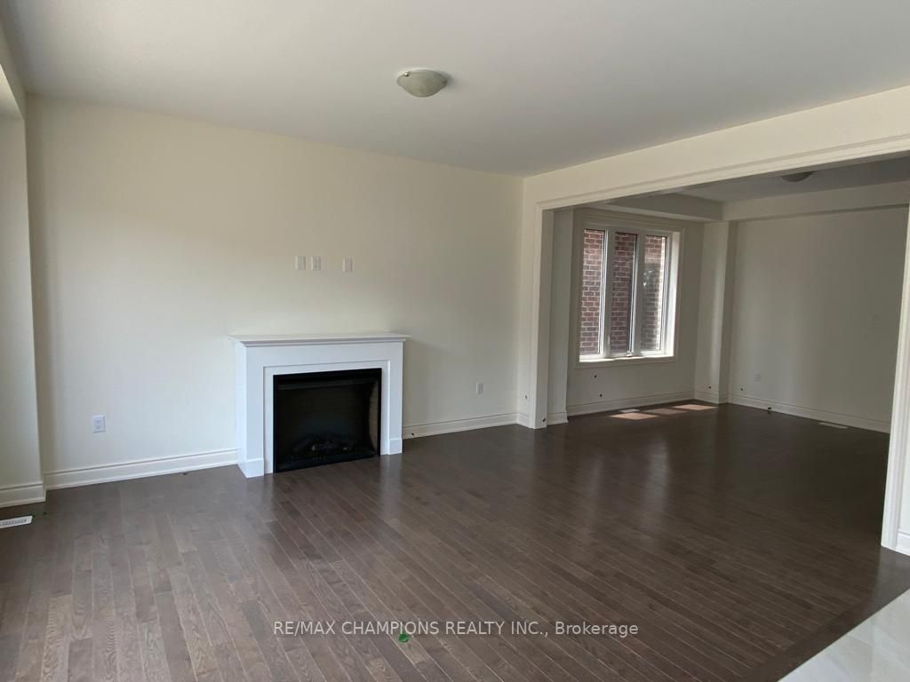 9 Cadence Road, #Upper