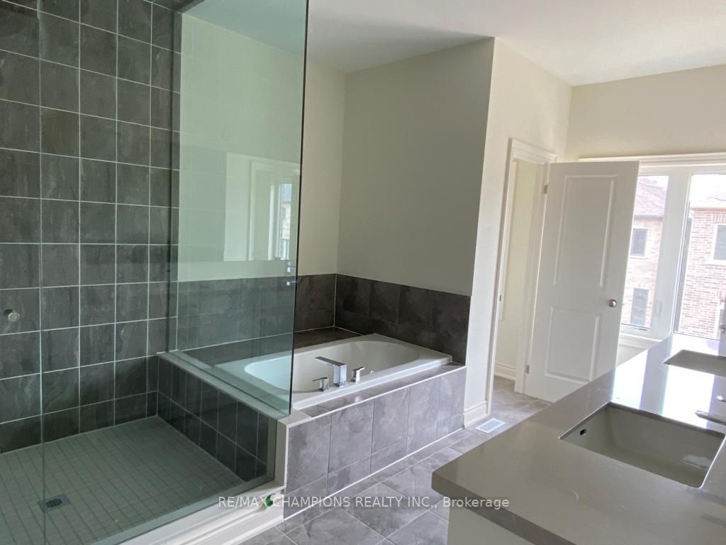 9 Cadence Road, #Upper