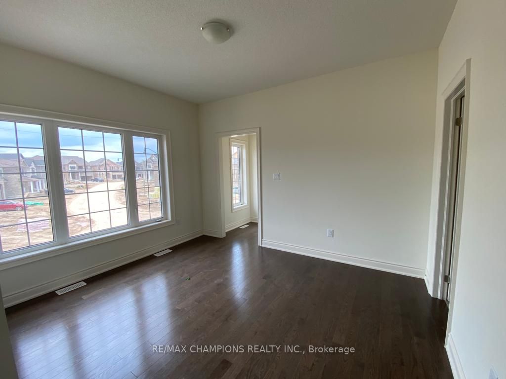 9 Cadence Road, #Upper