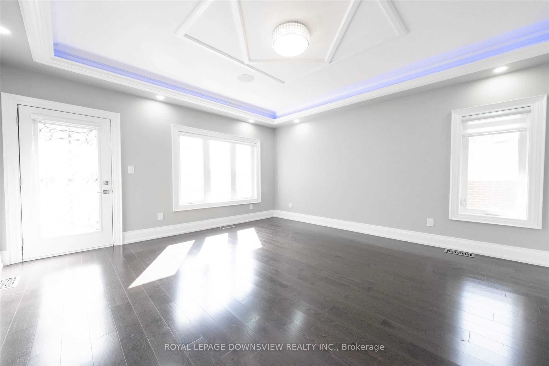 53 Eaglewood Boulevard