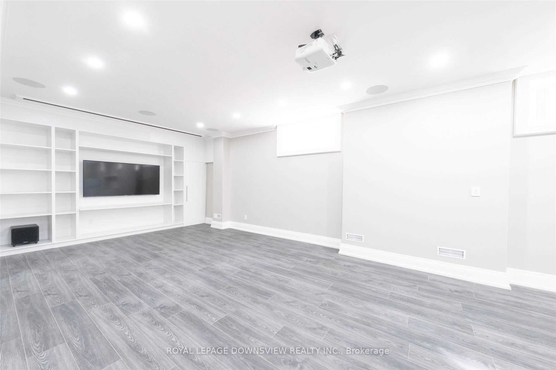 53 Eaglewood Boulevard