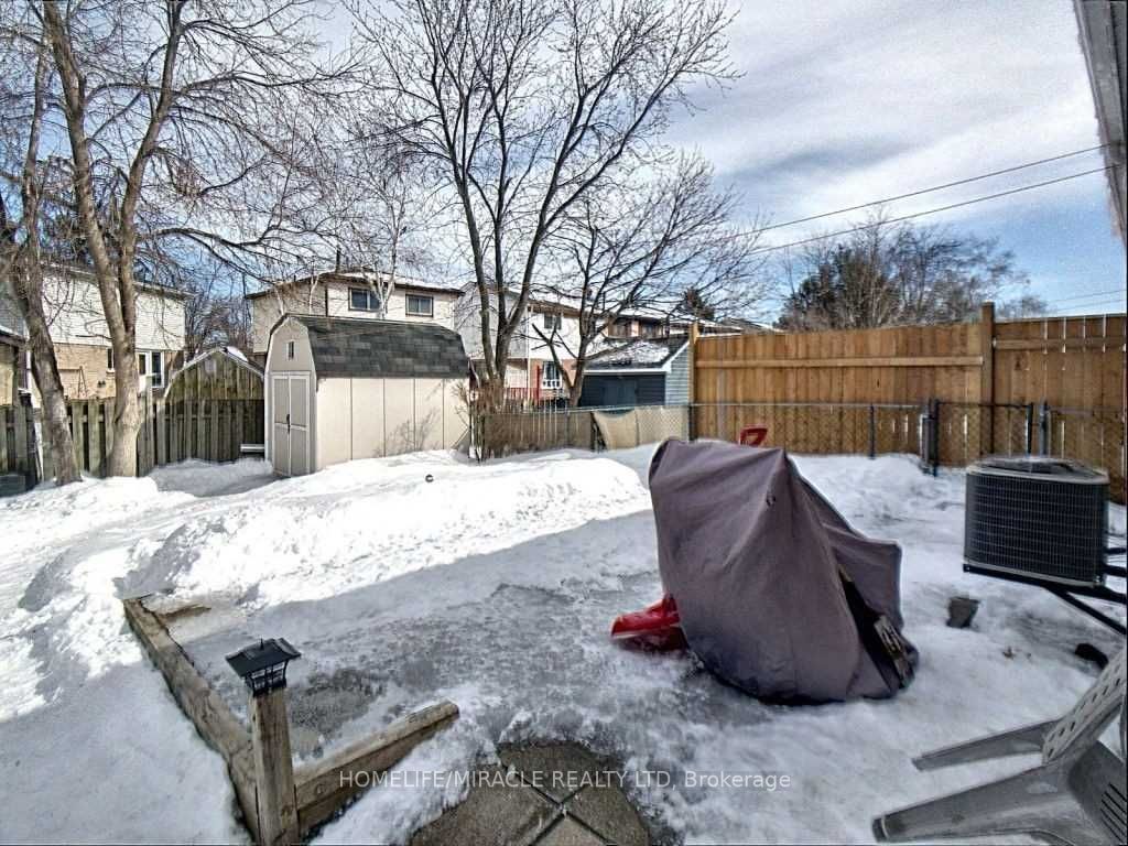 162 Burbank Cres