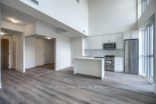 509 Dundas St W, #103