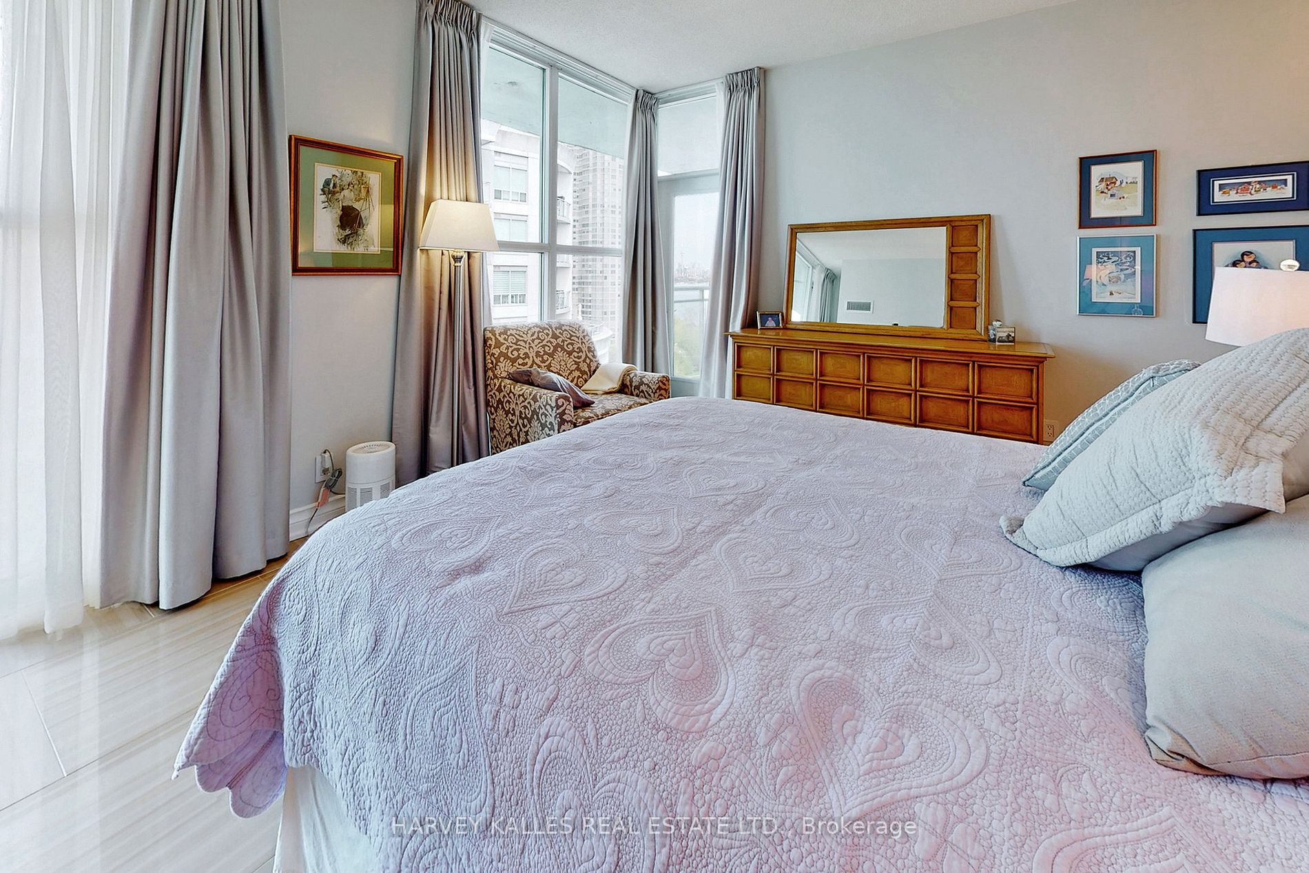 2067 Lake Shore Blvd W, #1202