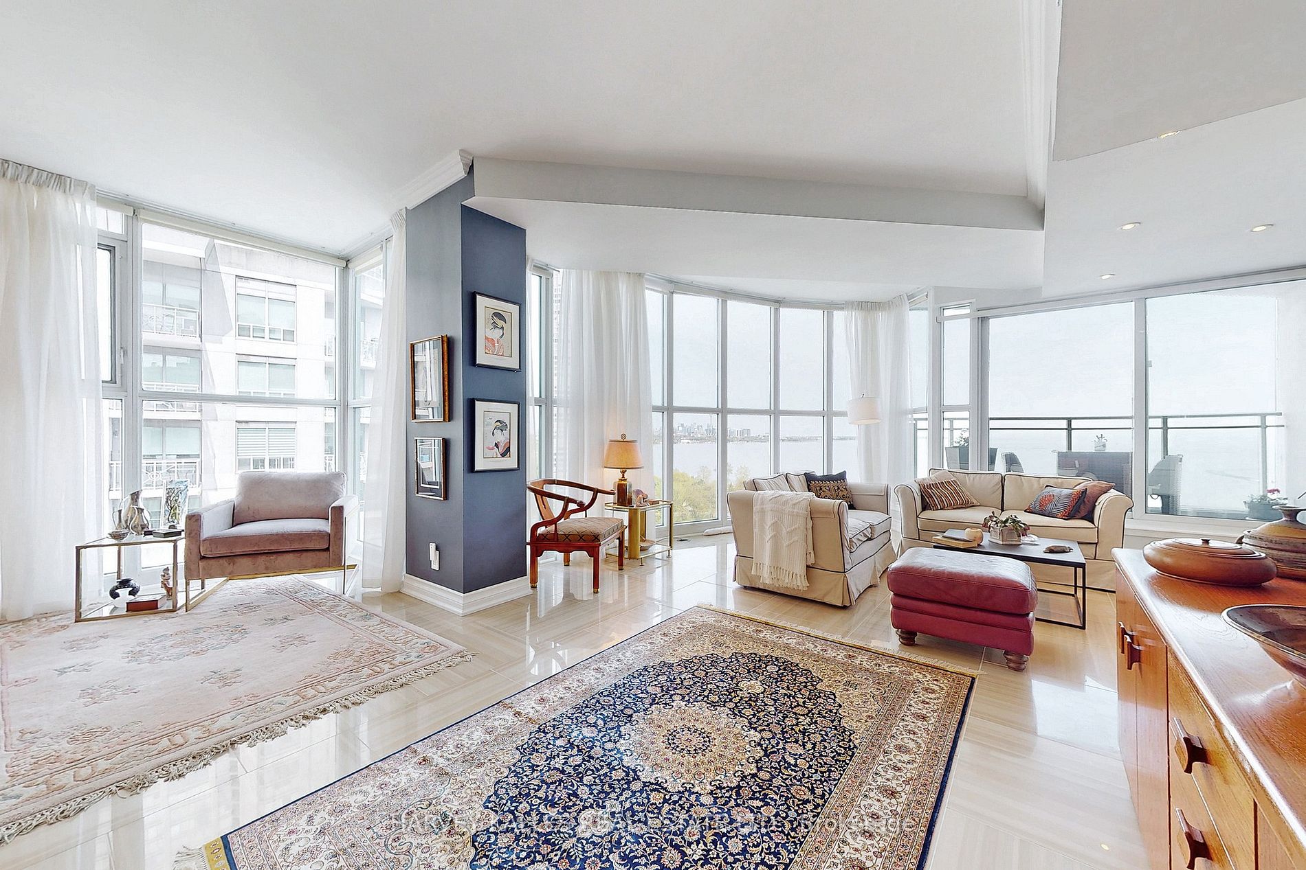 2067 Lake Shore Blvd W, #1202