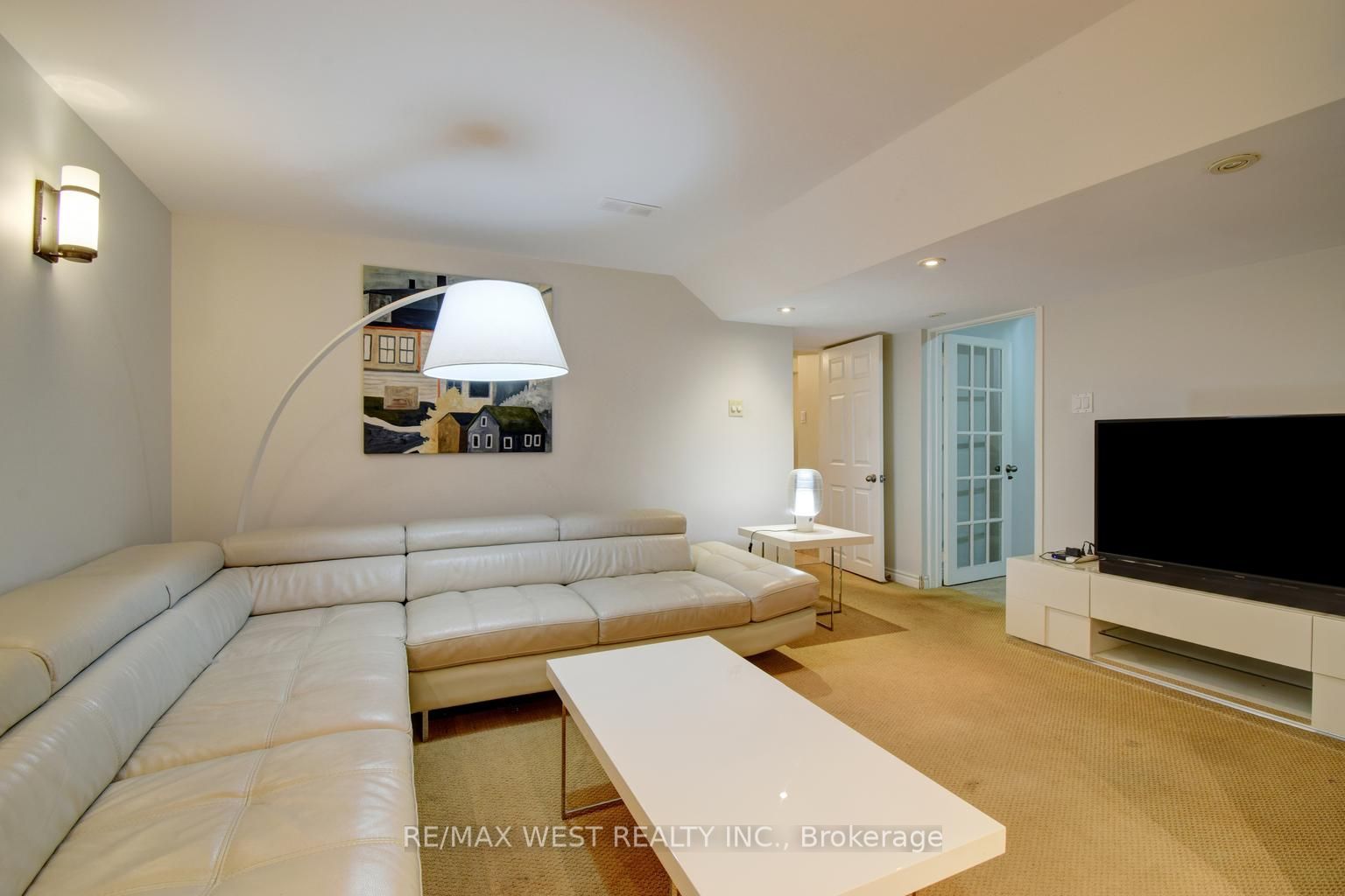 2145 Country Club Dr, #6