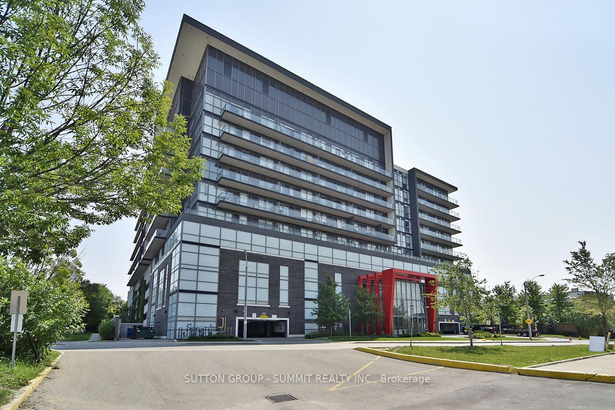 15 James Finlay Way, #809