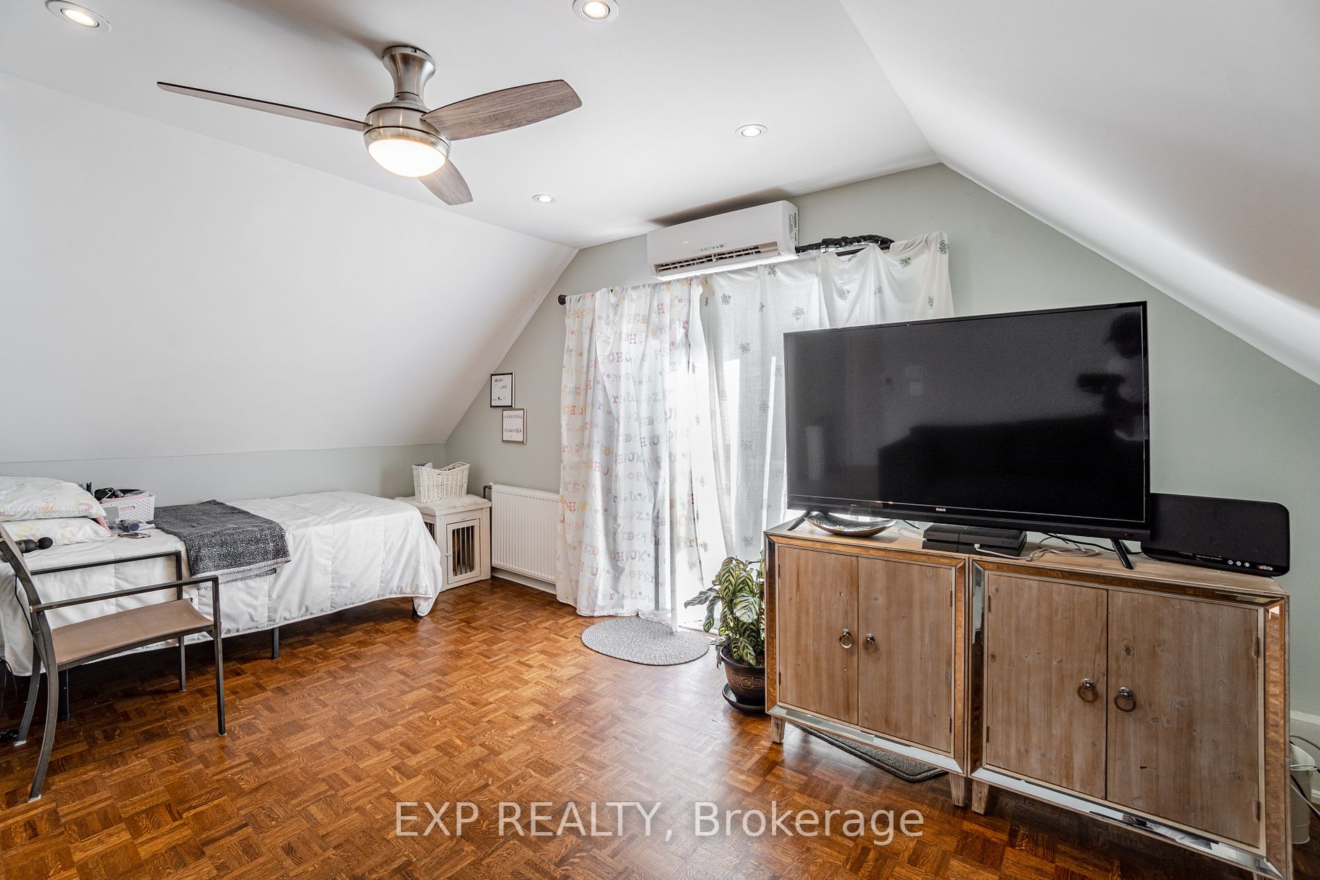 154 Mavety Dr, #3rd Flr